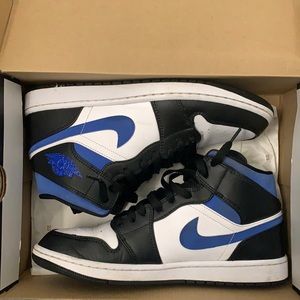 Jordan 1 mid white/racer blue/ black size 10.5 condition 9/10 only worn twice